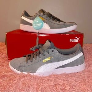 Ladies Puma Shoes